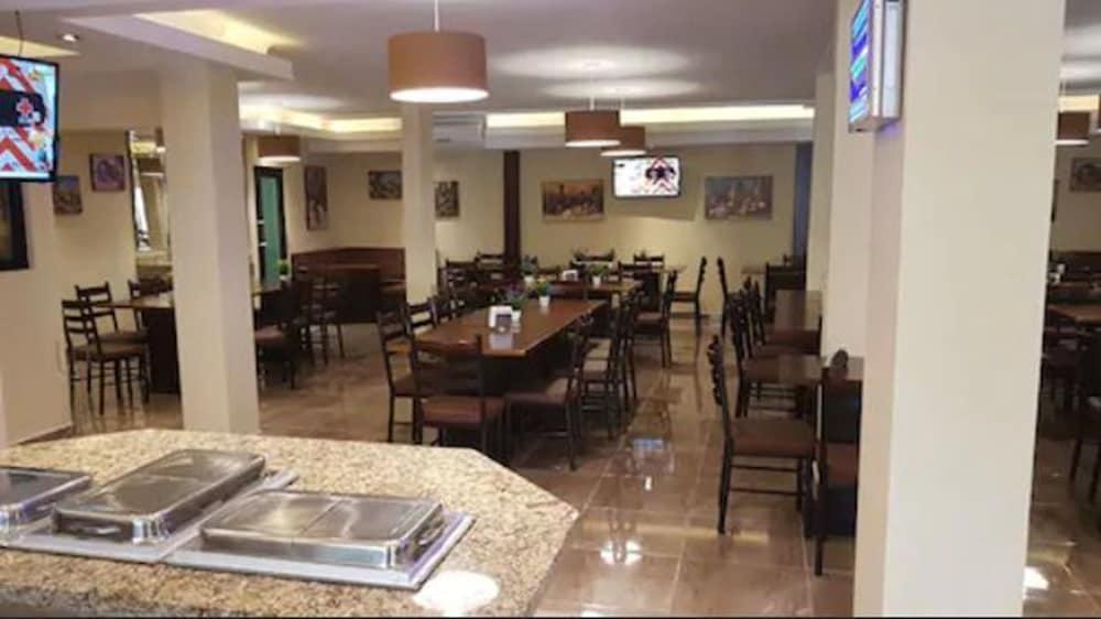 Torreón Hotel San Ignacio Inn מראה חיצוני תמונה